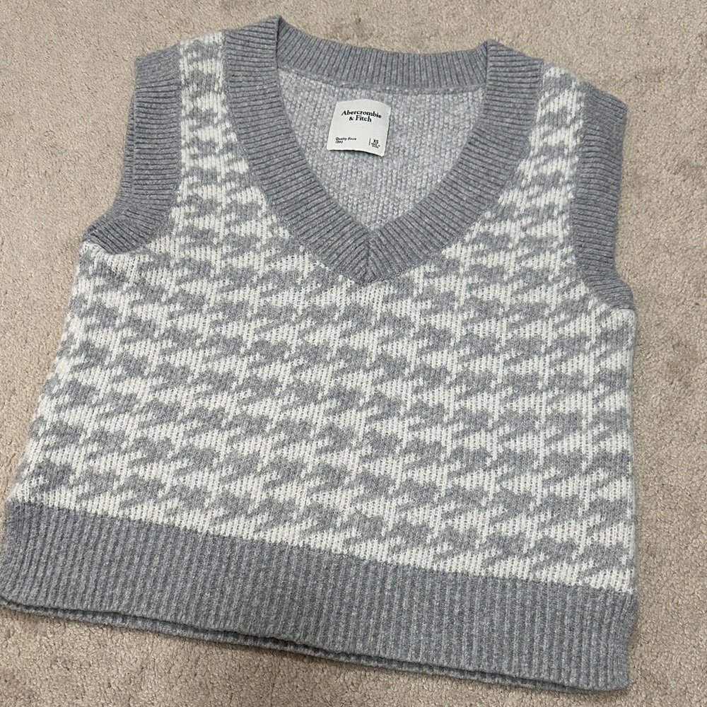 AberGray and White Knit Sweater Vest